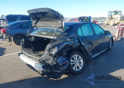 2025 Toyota Camry Le z USA, uszkodzony, nr VIN 4T1DAACK3SU580076